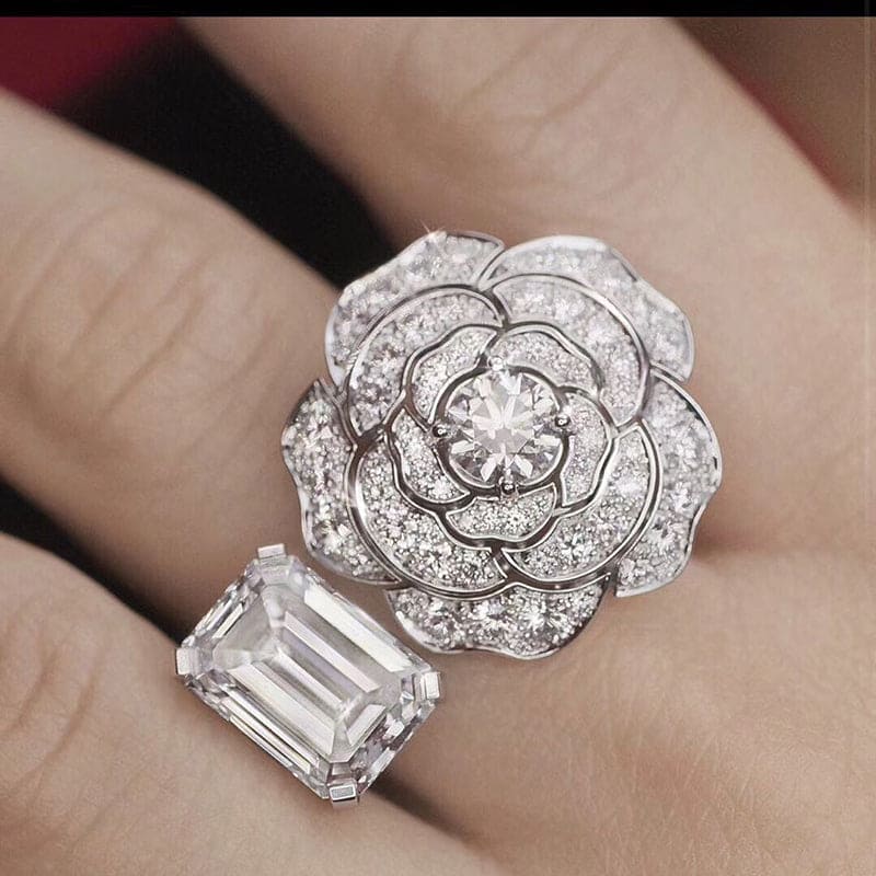 18K  Chanel Diamond Camelia Ring