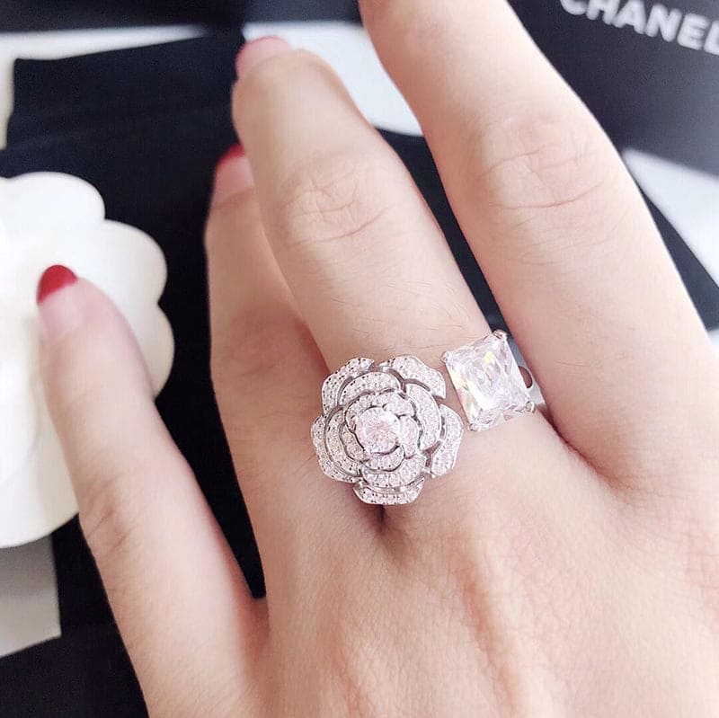 18K  Chanel Diamond Camelia Ring