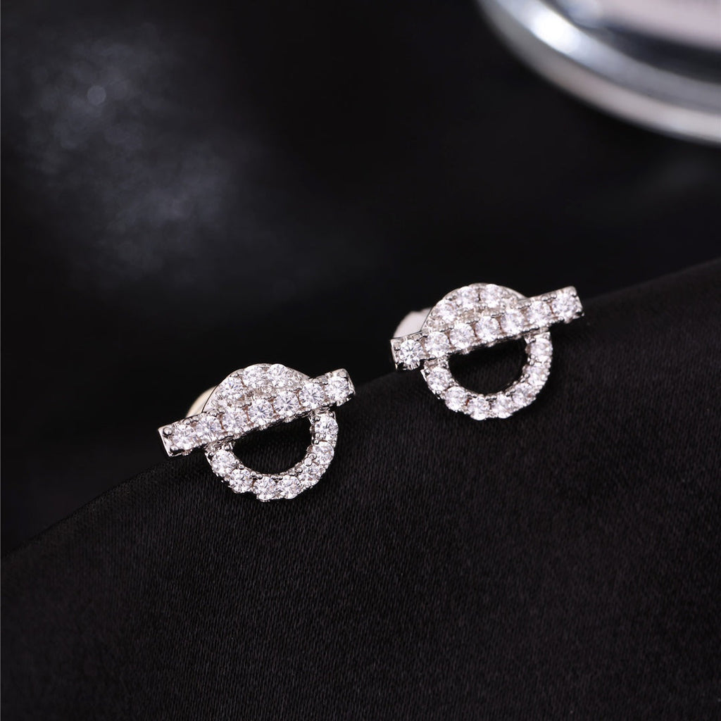 18K Finesse Diamond Stud Hermes Earrings