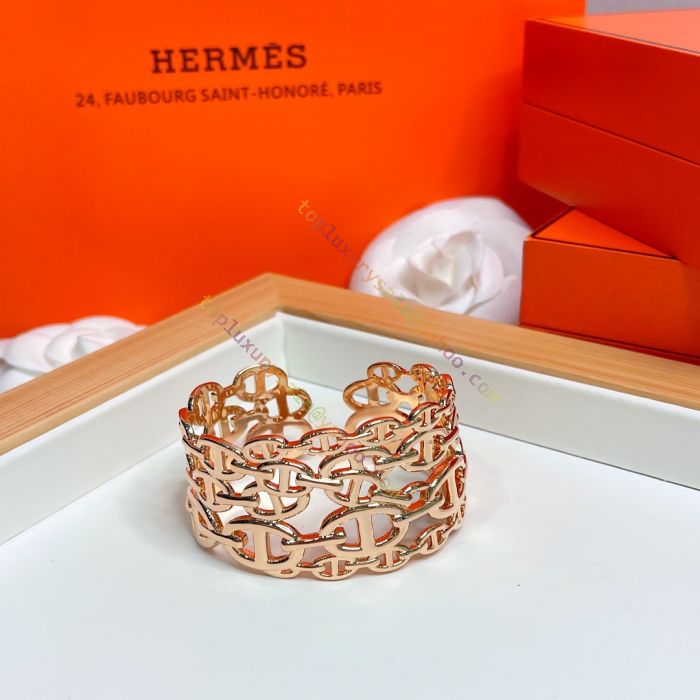 18K Chaine D'Ancre Wide Cutwork Hermes Bracelet