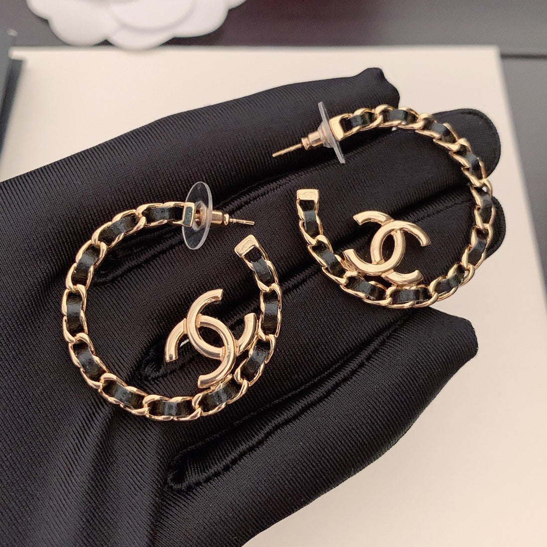 18K  Chanel Strass Earrings