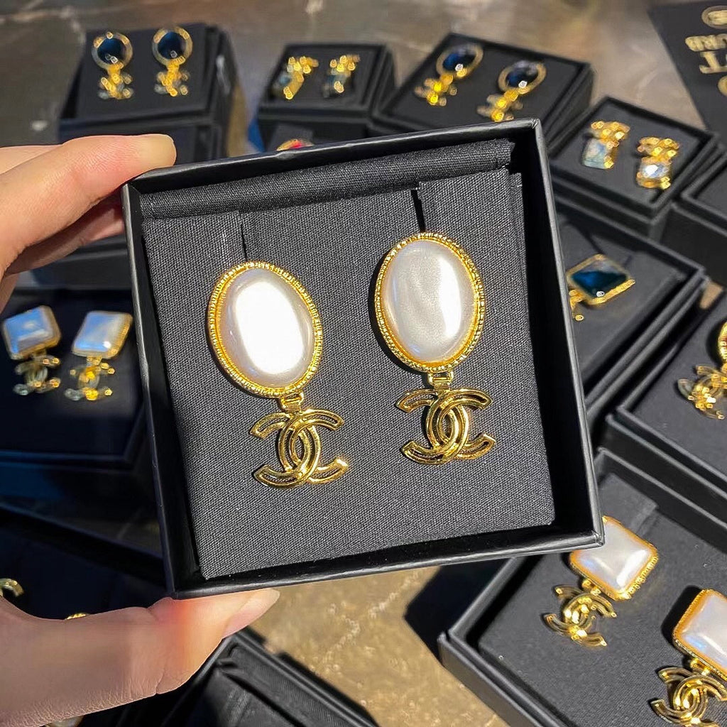 18K  Chanel Big Pearl Pendant Earrings