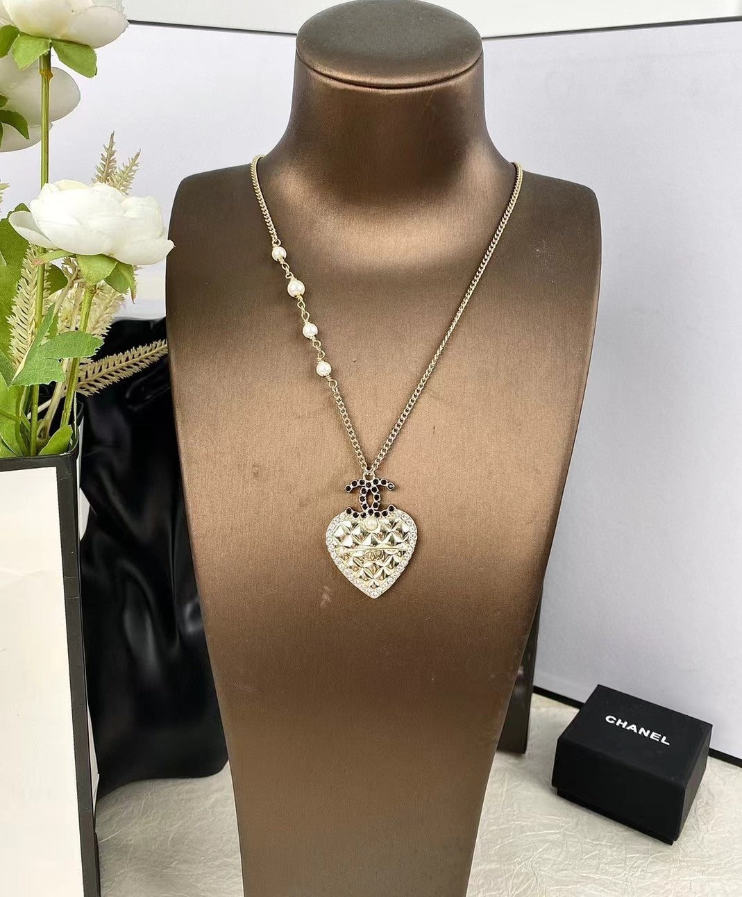 18K  Chanel Heart Necklace