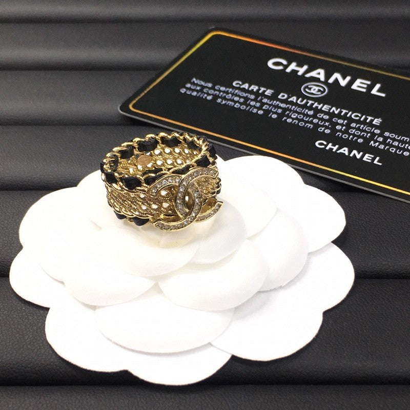 18K  Chanel Strass Diamond Ring