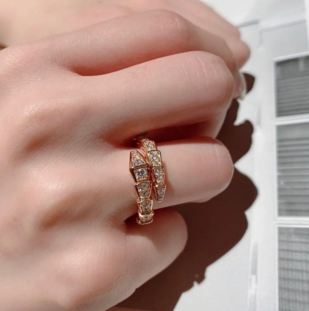 18K BVLGARI Serpenti Viper Pave Diamond Ring