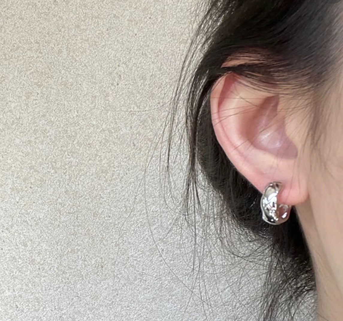 18K  Chanel Coco Crush Earrings