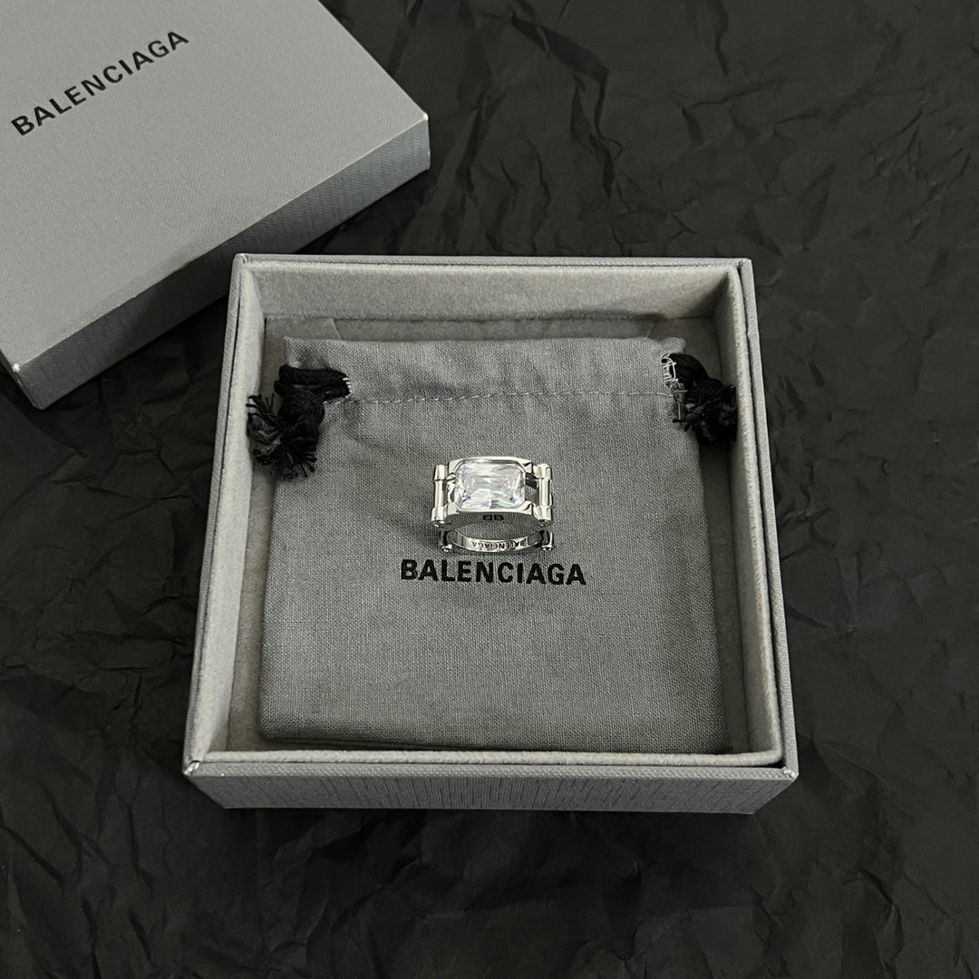 18K Balenciaga Crystal Ring
