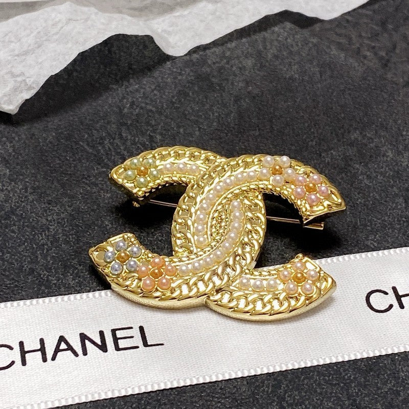 18K  Chanel Pearl Gold Brooch