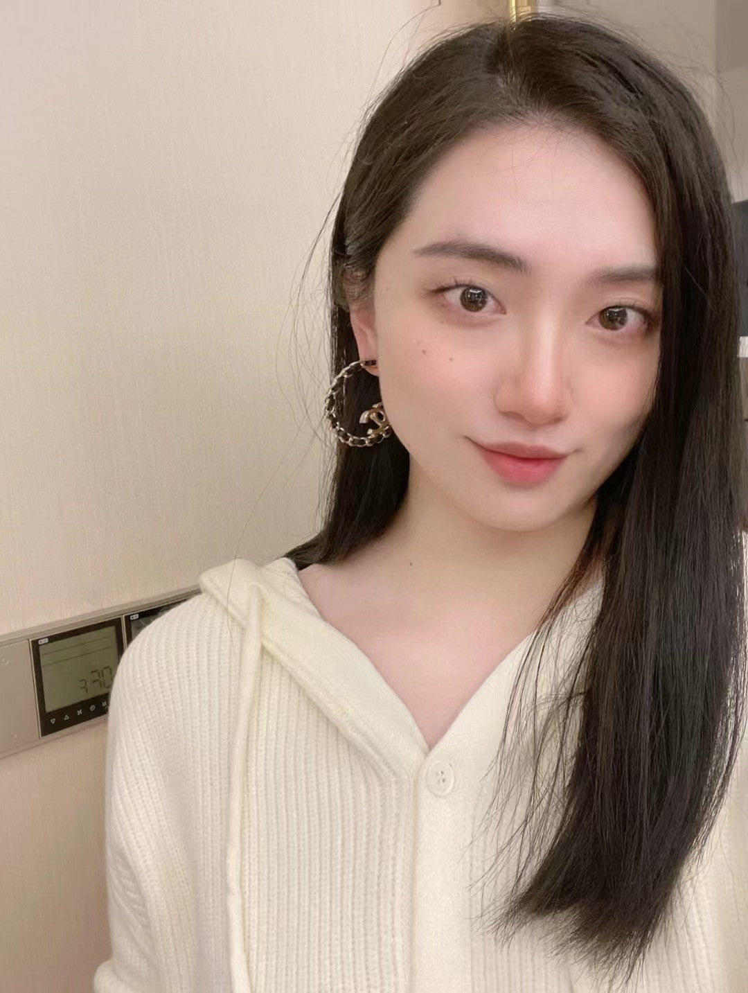 18K  Chanel Strass Earrings