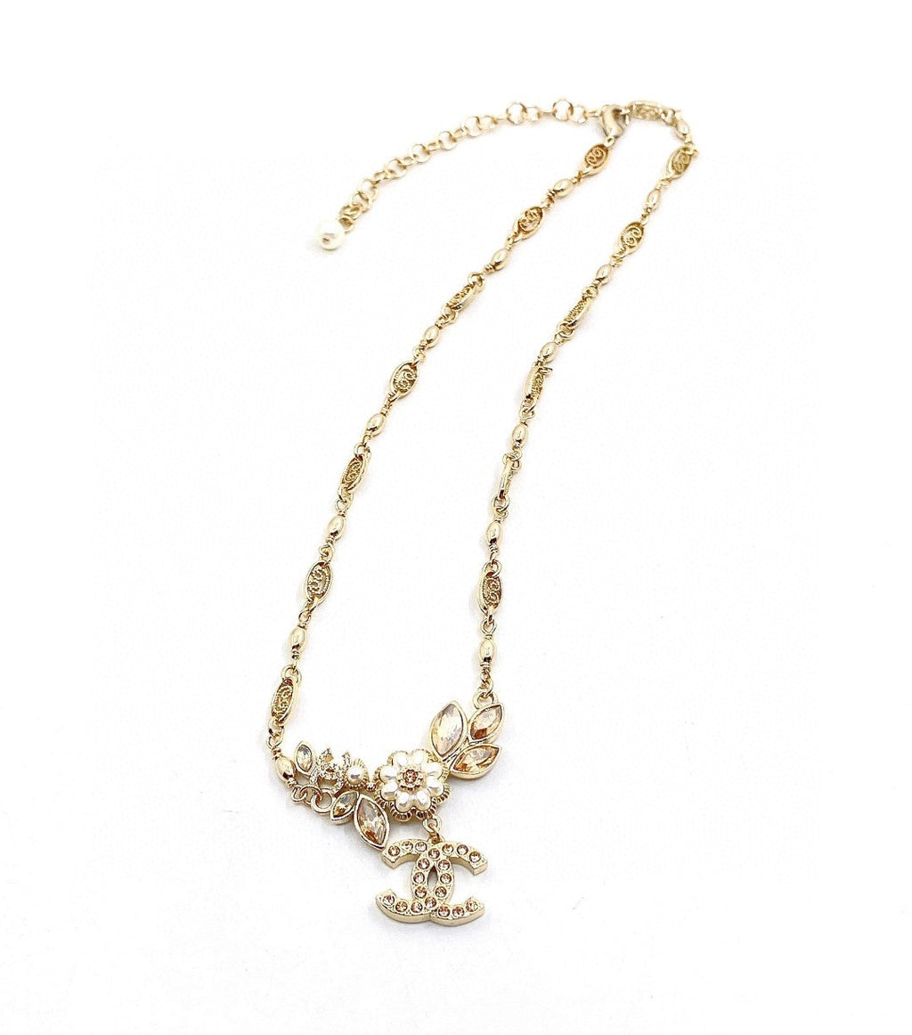 18K  Chanel Flower Diamond Necklace