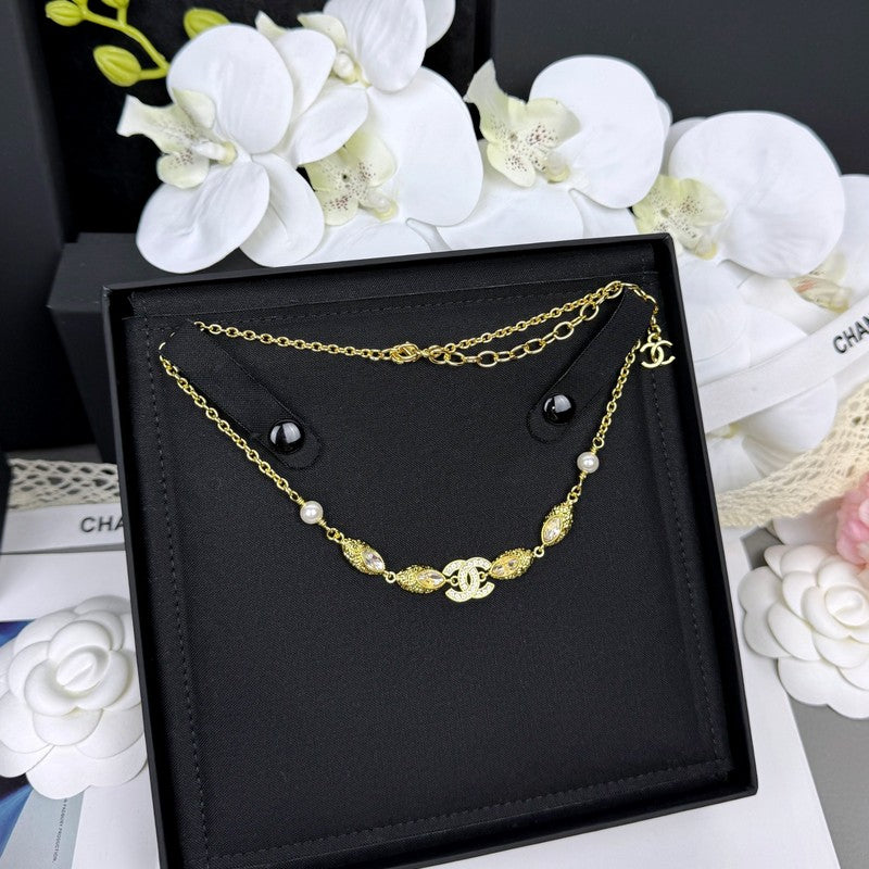 18K  Chanel 26C Crystal Gold Necklace