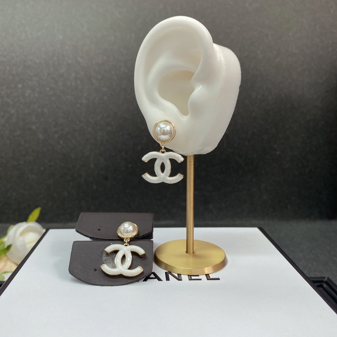 18K  Chanel White Pearl Earrings