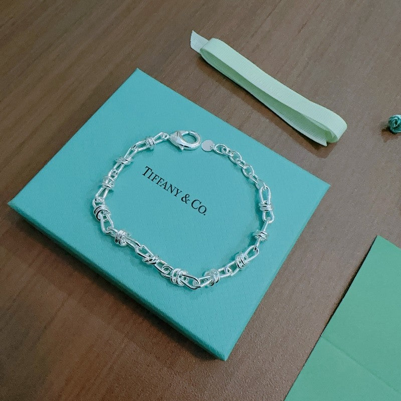 18K Return to Tiffany Lock Bracelet