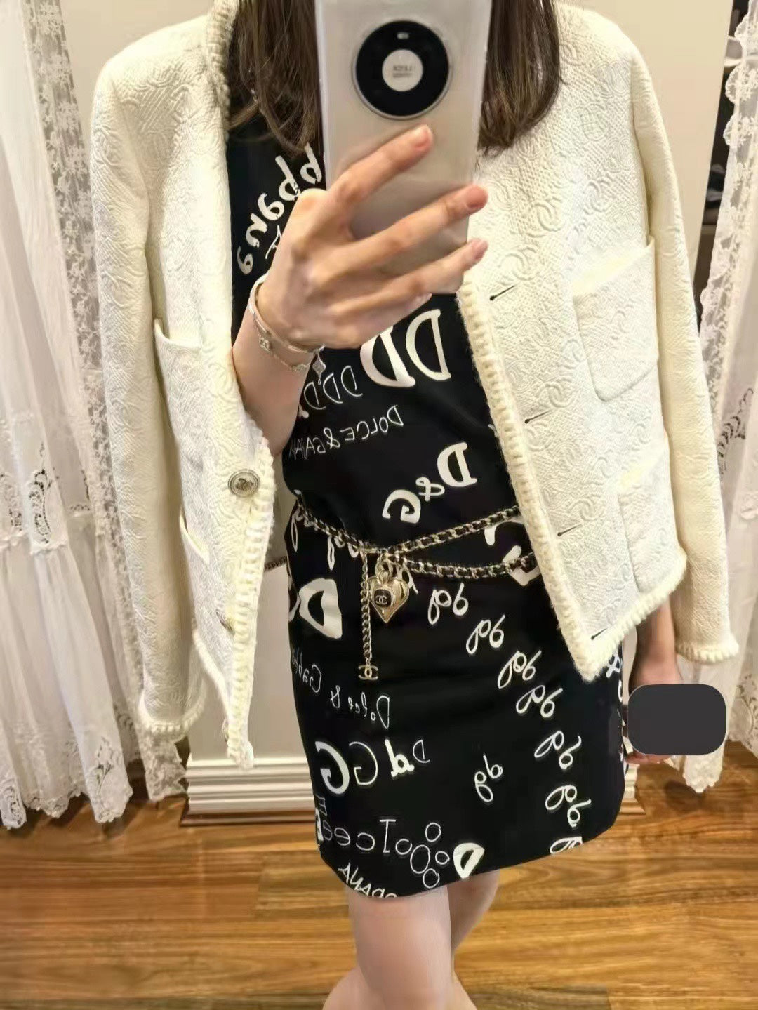 18K  Chanel Heart Pendant Necklace