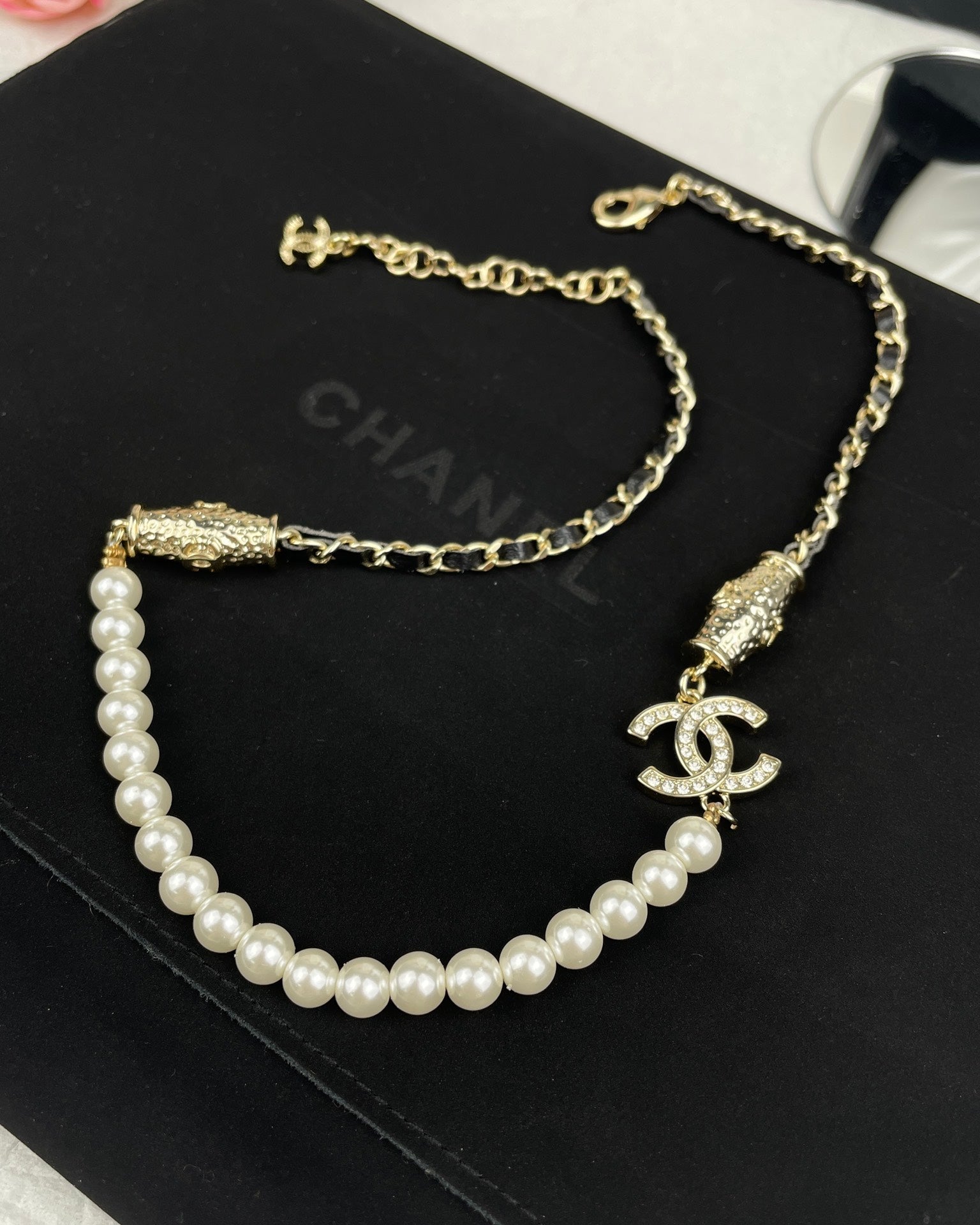 18K  Chanel Crystals Choker Necklace