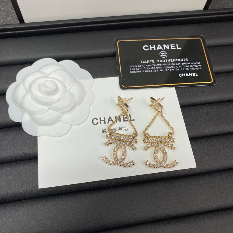 18K  Chanel Star Earrings