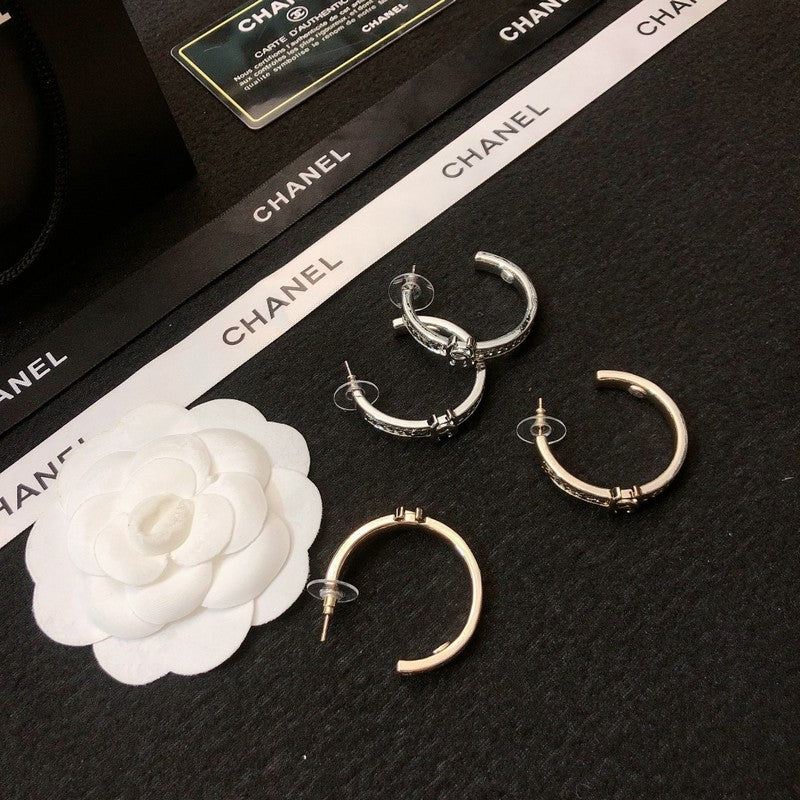 18K  Chanel Circle Earrings