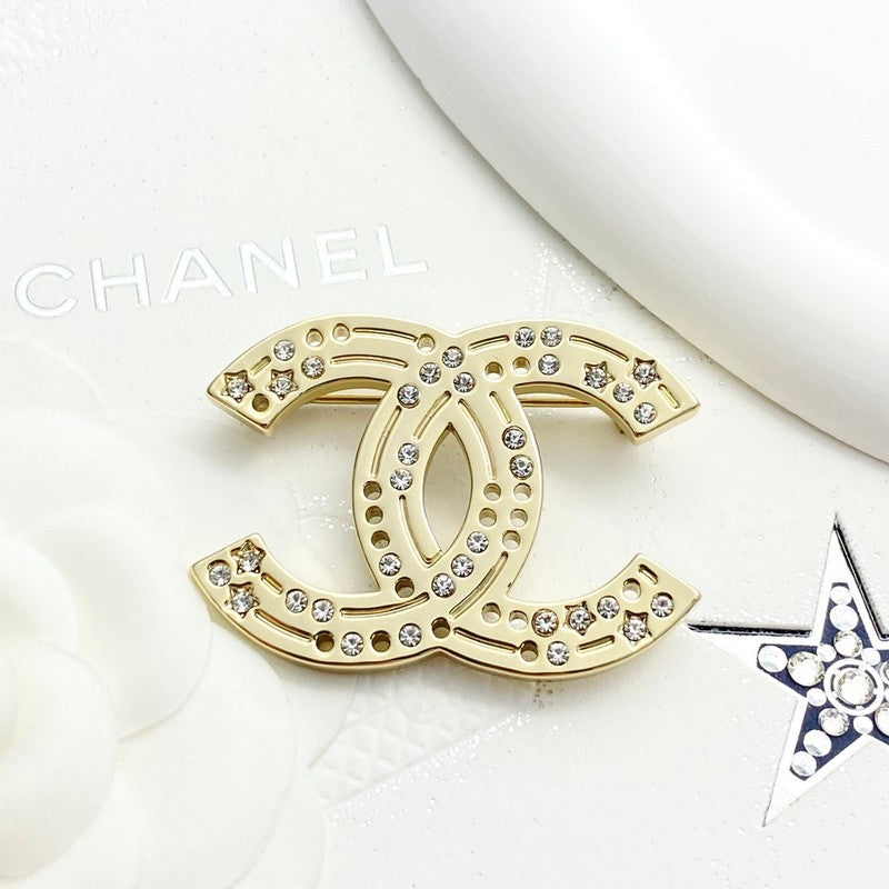 18K  Chanel 24A Diamond Gold Brooch