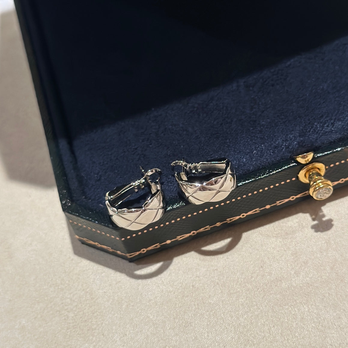 18K  Chanel Coco Crush Earrings