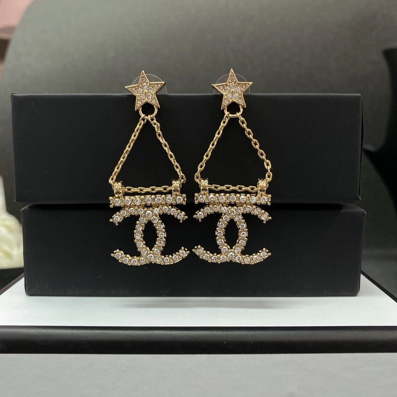 18K  Chanel Star Earrings